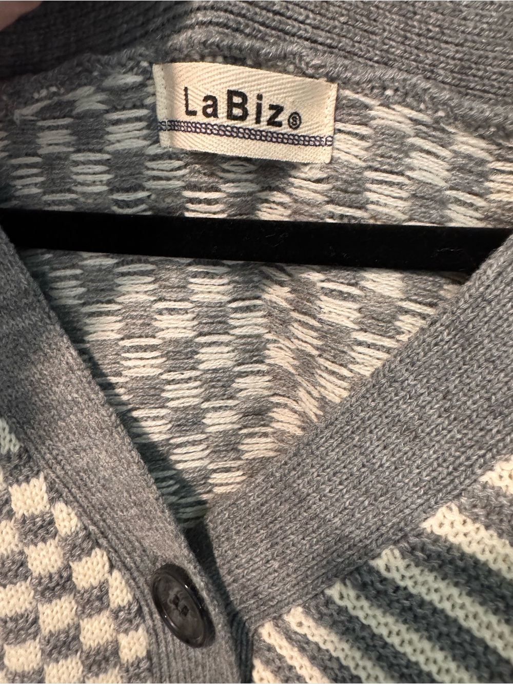 Cropped Gray Patterned Button-Front Cardigan Sweater - Picture 3 of 3